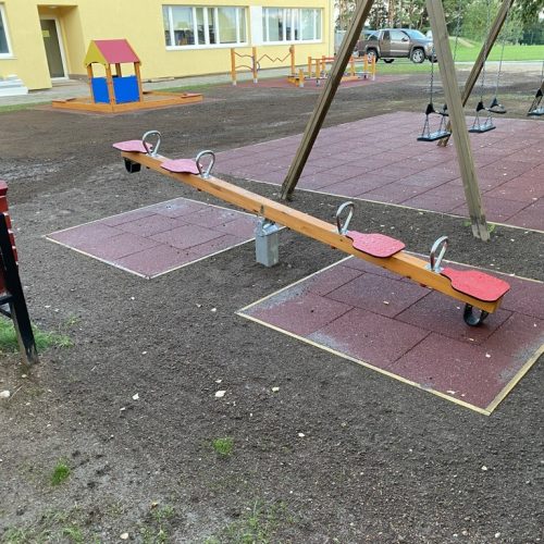 618F0633-D5F3-4868-9AEE-096A7EF2C309_1_105_c