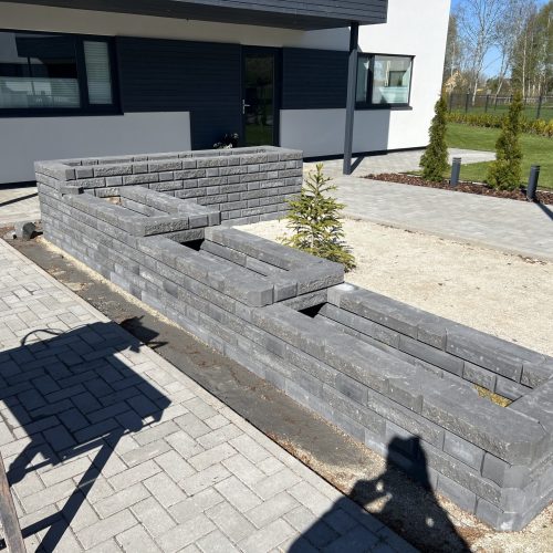 lillekast-kividest-eramaja